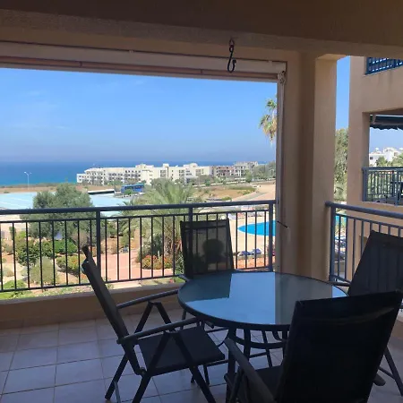 Kings Palace - Stylish, Modern 2 Bed With Sea Views Pafos