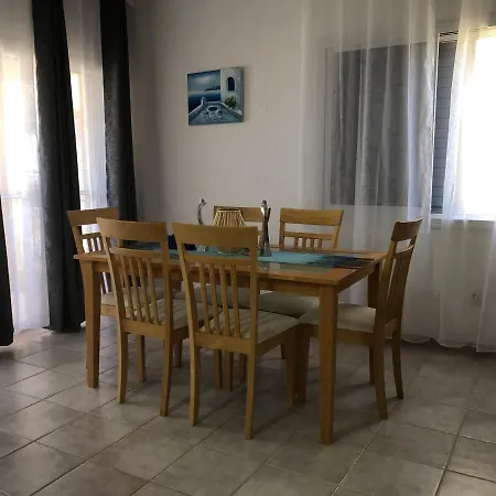 Kings Palace - Stylish, Modern 2 Bed With Sea Views Apartament