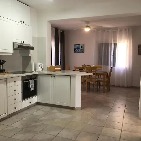 Apartament Kings Palace - Stylish, Modern 2 Bed With Sea Views *